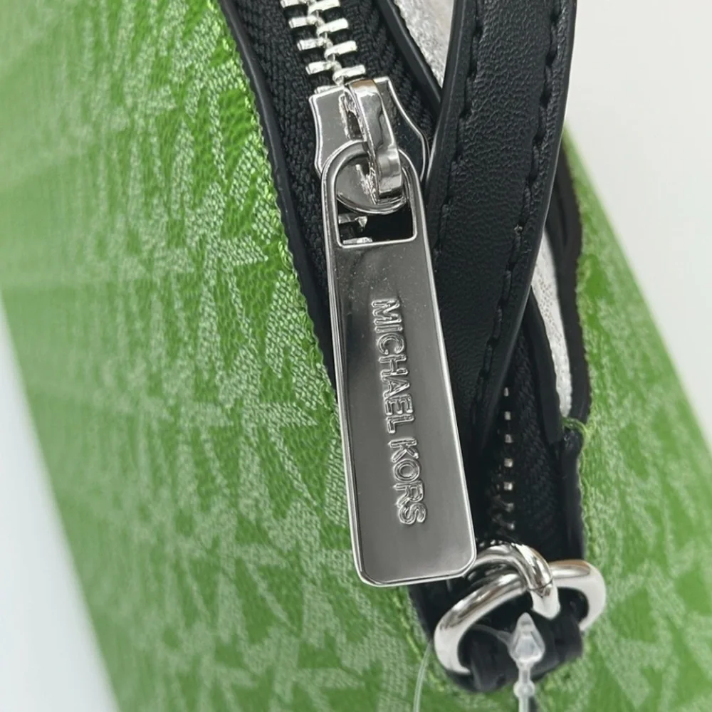 Michael Kors Jet Set Travel Color-Block Signature Logo Crossbody Bag Jangle Gree